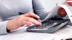 Excel表免費送》為什麼當沖帳上賠錢，賣掉卻是賺錢？答案其實在交易稅