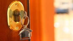 1棟便宜賣的房子，換來親戚間撕破臉…有時候，認識還不如不認識