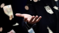 買過股票、基金、ETF、儲蓄險，為什麼還是沒賺錢？你沒發現這件事，錢就永遠長不大...