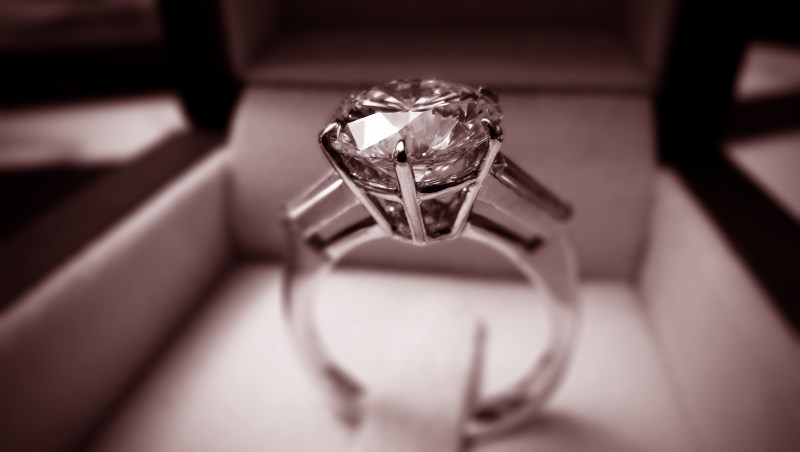 戒指 鑽石 珠寶