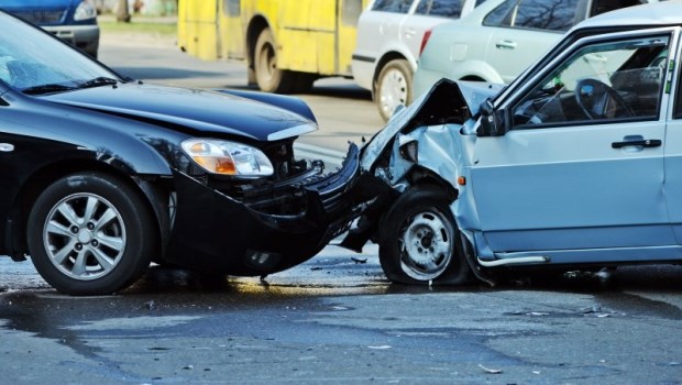 用私家車運貨出車禍，「乘客體傷責任險」恐不保乘客！