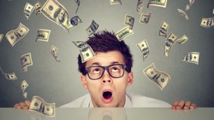 戳破基金報酬率盲點！看似雙位數績效很棒，但波動竟高達80%？教你看懂