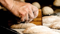 員工故意把上千塊麵包做壞，只為了讓吳寶春頂罪？比起能力，「人的問題」才是職場核心能力