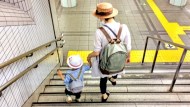2.3萬房租、母親的看護費、孩子的學費…40歲單親媽：「如何做才能實現每年一趟的親子旅遊夢？」
